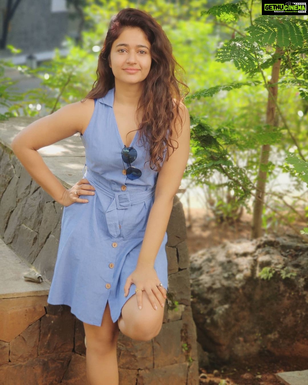 Poonam Bajwa Instagram - Isn't it a beautiful day🌞🌞🌞 Something wonderful is about to happen!!!Good morning 🌞🌞🌞🌞🌞