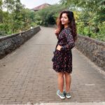 Poonam Bajwa Instagram - 💞💞#lookingbackatyou Club Mahindra lake Pawna Resort, Tungi, Lonavala.