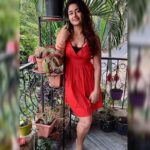 Poonam Bajwa Instagram - 💕💕💕💕💕Wishing you loads of festive cheer! #christmasgreetingstoyou #merrytodayandhappyeverything#besttimeoftheyear#