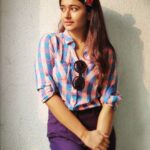 Poonam Bajwa Instagram - 🖤🖤🐝🌻🖤 @hairstylebynisha