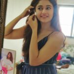 Poonam Bajwa Instagram – ✔️✔️✔️#everyoneisyourreflection#youareanotherme#iamanotheryou#mirrorimage#
📸@hairstylebynisha