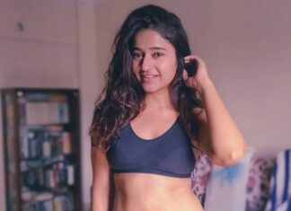 Poonam Bajwa Instagram - ✔️🖤#why is today feeling so good ?🖤✔️