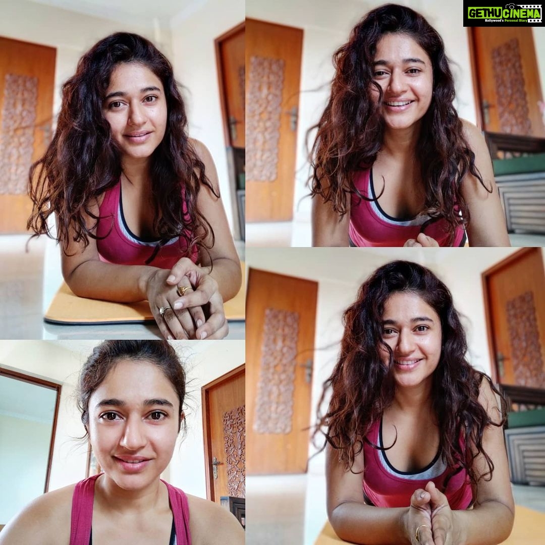Poonam Bajwa Instagram - 💞💞💞🌞🌼✨#tuesdaymood#wishyouanamazinglove❤️#