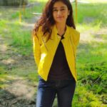 Poonam Bajwa Instagram – #allthingssunny ✨🌻🌟#nostalgiatrip#theparkplayground#