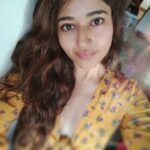 Poonam Bajwa Instagram - 🪐✨✨#sunnyday🌞 #howgoodcanlifebe#goodmorningbeautifulsouls#🦋🧡🌟