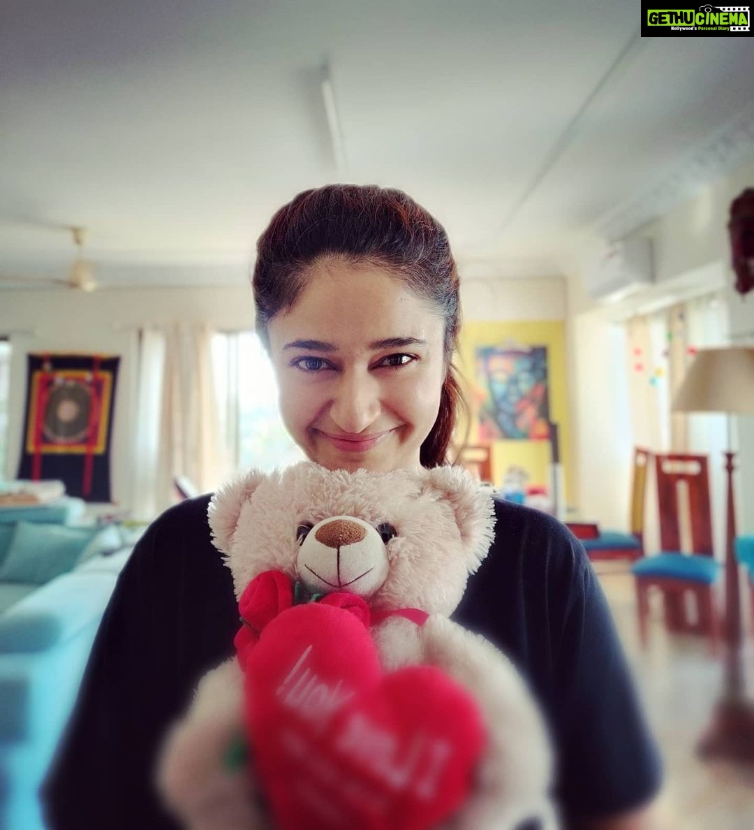Poonam Bajwa Instagram - π¦π¦π¦π§‘πͺβοΈβ¨πβ¨πAllow yourself happiness today!You so deserve it!!! #thejoyquotient#