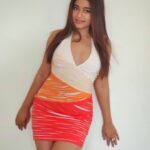 Poonam Bajwa Instagram - #anybodyhome 🦋🌈🧡🧡🧡 🌻💛📸@hairstylebynisha