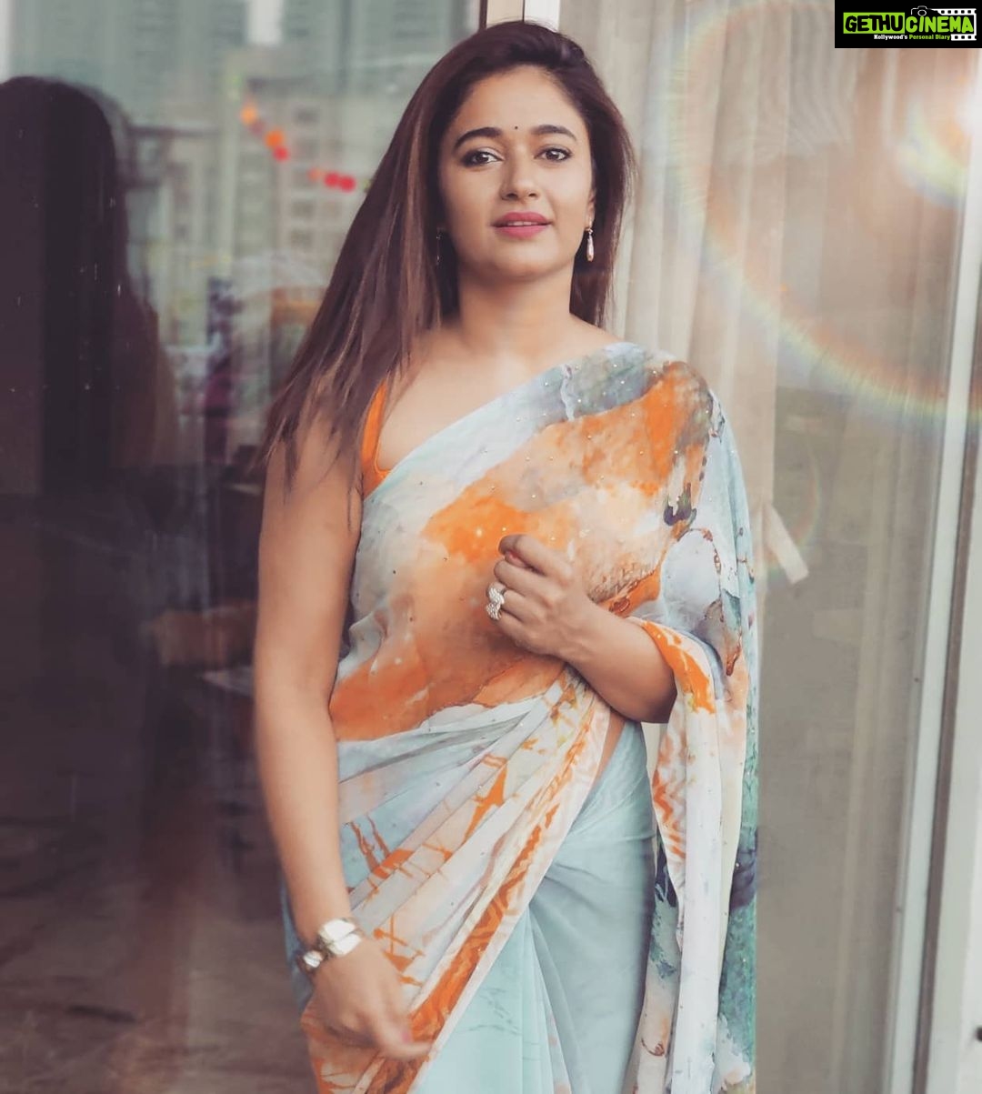 Poonam Bajwa Instagram - ❣️❣️❣️ To you my friend,who is reading this right now ... Happy Friendship Day! Yeh dosti sada barkarar rahe! 🖤@hairstylebynisha