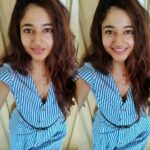 Poonam Bajwa Instagram - 💫✨✨#todayfeelsgoodalready #wishingyoumanyblessings #sendingyouwavesoflove#💞🌸✨💞🌸