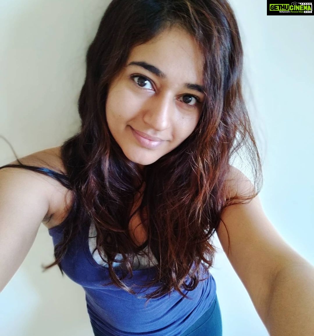 Poonam Bajwa Instagram - #hibernatingmode #🧘🧘🧘