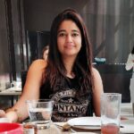 Poonam Bajwa Instagram - #aftercoffeeface#beforecoffeeface#hyddairies 🖤🖤📸📸@suneel1reddy