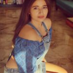 Poonam Bajwa Instagram - #iseeyou# 📸📸@hairstylebynisha