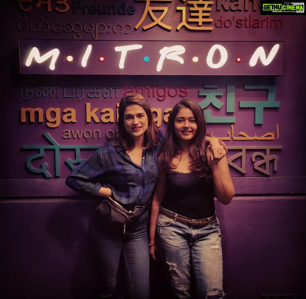 Poonam Bajwa Instagram - Mitronnnnnnn....🖤🖤🖤🖤🖤🖤🖤🖤🖤🖤🖤🖤 with @shraddhadas43
