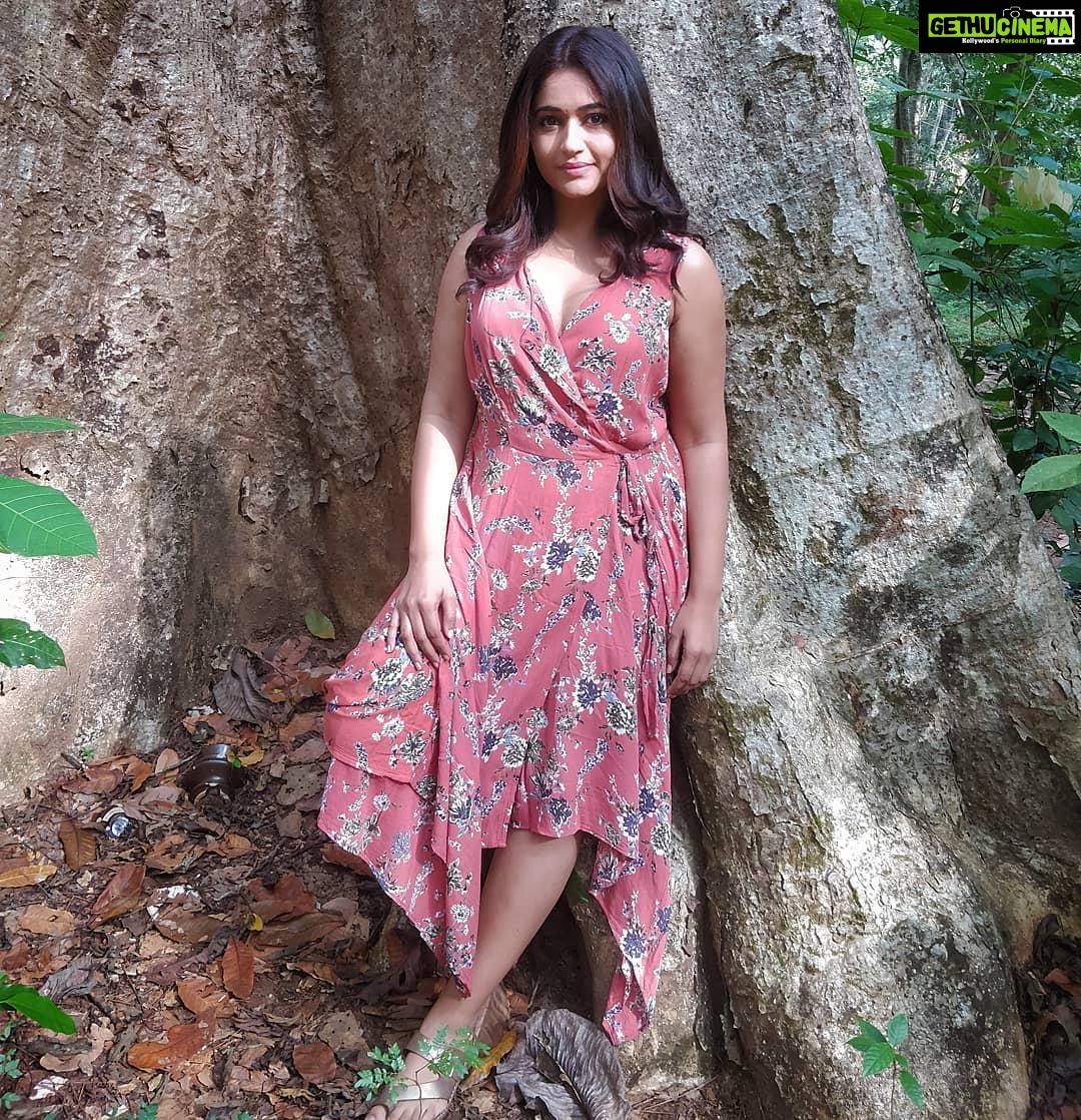 Poonam Bajwa Instagram - πππππ πΈπΈ@hairstylebynisha