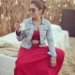 Poonam Bajwa Instagram - #sunsetgram #earnedmyteas#adshoot🎥 # 📸📸📸@hairstylebynisha