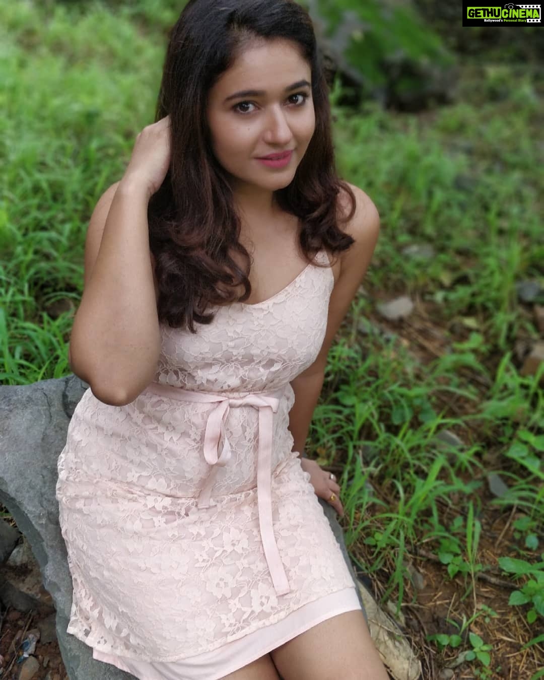 Poonam Bajwa Instagram - π€π€π€ πΈπΈ@hairstylebynisha