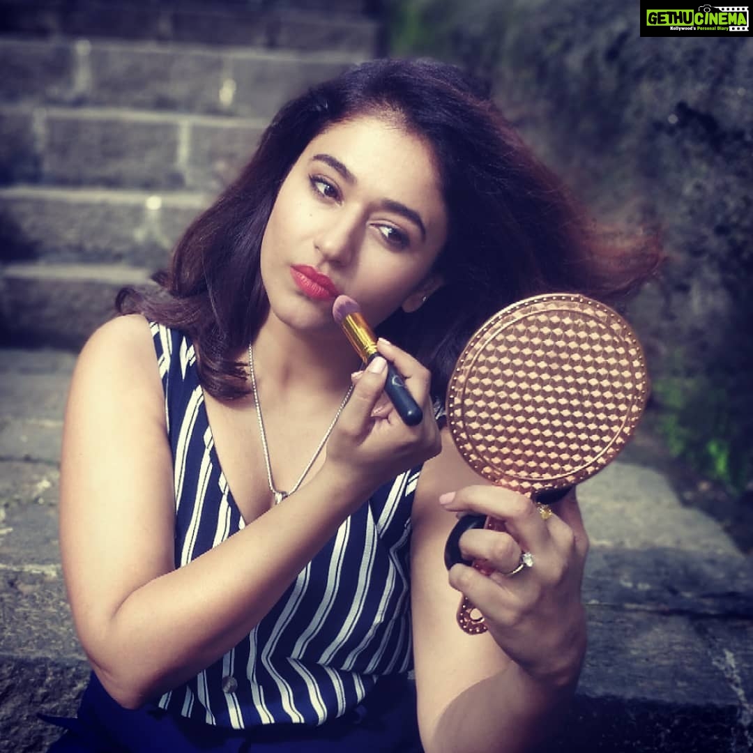 Poonam Bajwa Instagram - #makeupmymind❤️ 📸📸@hairstylebynisha