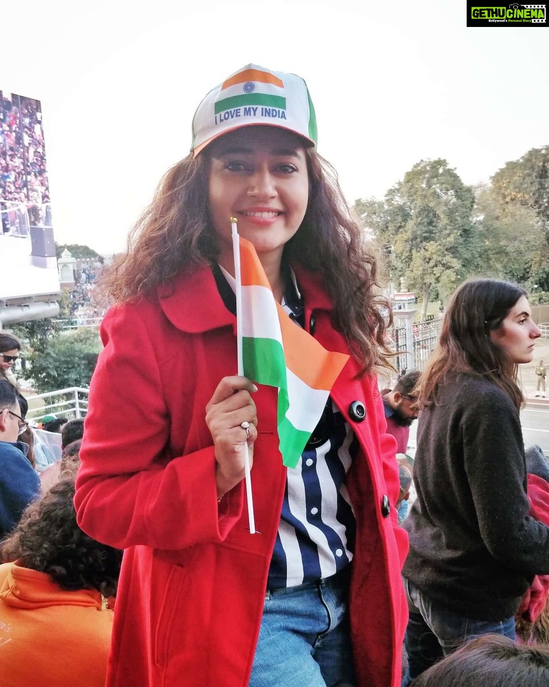 Poonam Bajwa Instagram - #justice#liberty#equality#fraternity May The Dream of A New Tomorrow become The Reality of Our Today !!! Happy 71st Republic Day to My Beautiful Brilliant fellow Indians! Long Live India!!!!!
