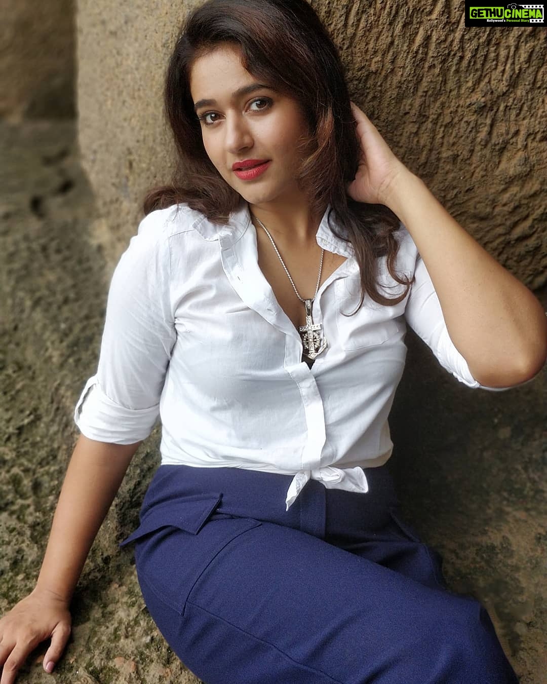 Poonam Bajwa Instagram - πππ .πΈπΈπΈ@hairstylebynisha