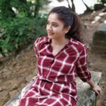 Poonam Bajwa Instagram - #thelookaway # . . 📸📸📸@hairstylebynisha