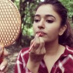 Poonam Bajwa Instagram - Superhappy to be connected with you all in @helo_indiaofficial !Keep showering your love ! . .❣ Click on the link to follow me on the Helo app ! ✨ Http://m.helo-app.com/al/YedvTmS