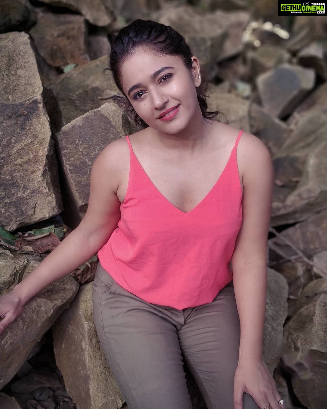 Poonam Bajwa Instagram - π€π€π€ . . .πΈπΈ@hairstylebynisha
