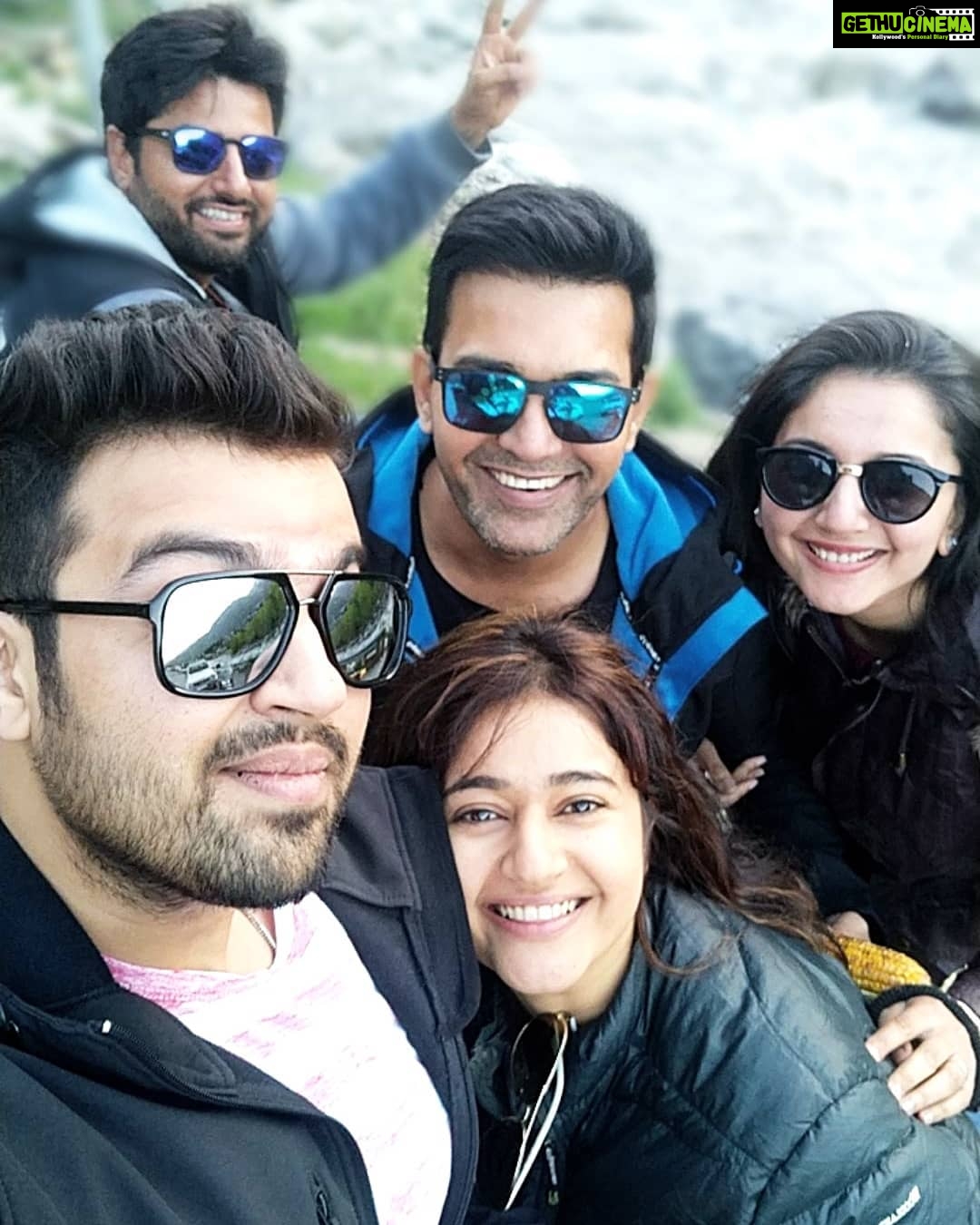 Poonam Bajwa Instagram - Let's trip to the mountains again!!!! @deepikabajwa @arjunbadhwar @suneel1reddy Vikas k
