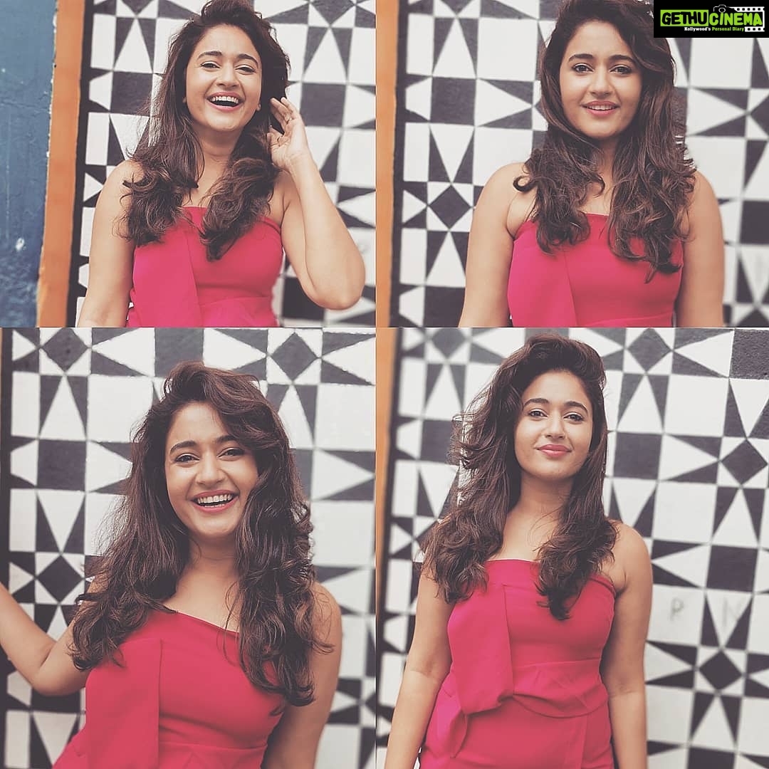 Poonam Bajwa Instagram - ππ . . .πΈπΈ@hairstylebynisha