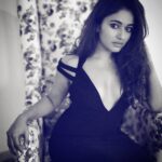 Poonam Bajwa Instagram - #darkfantasyromance#thechairseries . . . . . . .📸📸📸@@hairstylebynisha