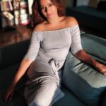 Poonam Bajwa Instagram - #mondayblues💙 . . . .📸📸@hairstylebynisha