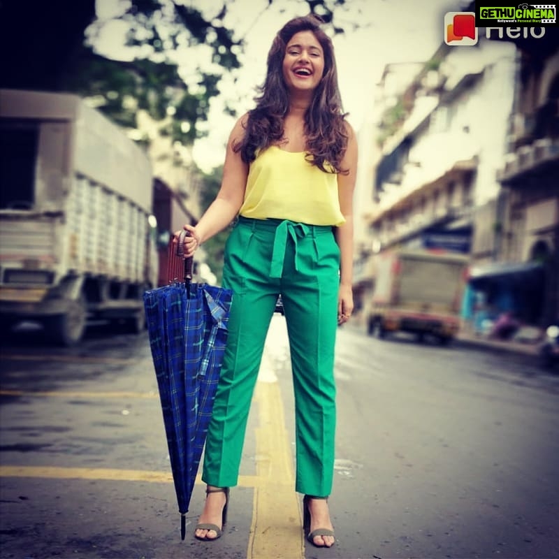 Poonam Bajwa Instagram - Thank you sooo much for you love!!!! Follow me on helo for my lastest photos, videos and updates. @helo_app http://m.helo-app.com/s/QfrSFxx