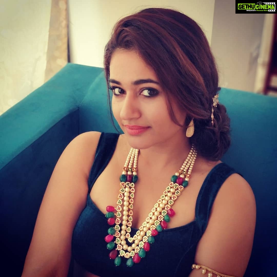 Poonam Bajwa Instagram - 📸📸@hairstylebynisha
