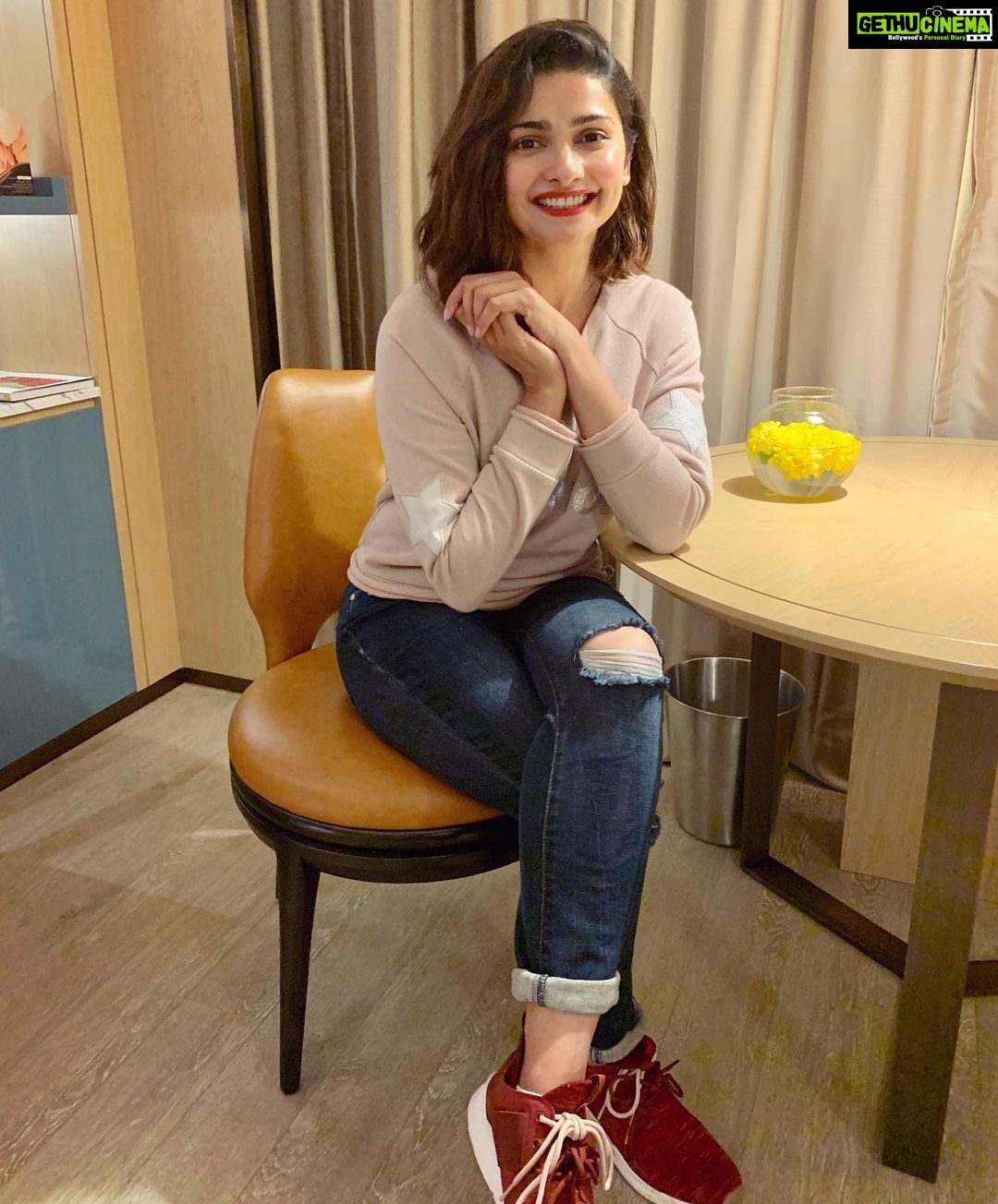 Prachi Deasi Instagram - #Surat I am ready for you 😁💕🎊🏏 #IndvsNz #semifinal @tastytreatofficial Surat, Gujarat