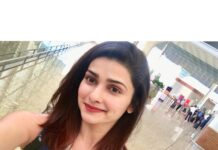 Prachi Deasi Instagram - Always remember how dumb you look taking a #selfie 😛