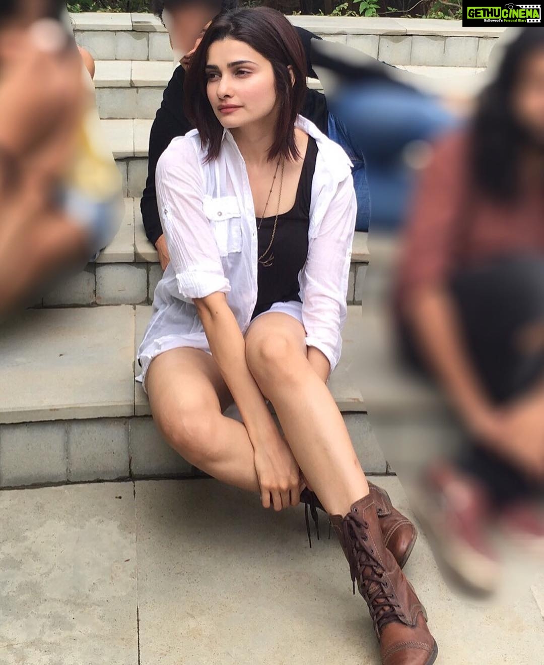 Prachi Deasi Instagram - In a #haze .. #ShootLife #shorthair P.S - in #myfavourite #pair of #boots 🐭