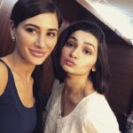 Prachi Deasi Instagram - Pack up for the day #happy #girls #selfie 😁👏🏻💃🏻 @nargisfakhri no more glycerin 😂 #onlyweknowwhatwearetalkingabout @therealemraan where were You ??!! #Azharthefilm