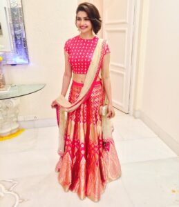 Prachi Deasi Instagram - Wish you all a delightful Diwali ! Lots of love and light ❤️✨
