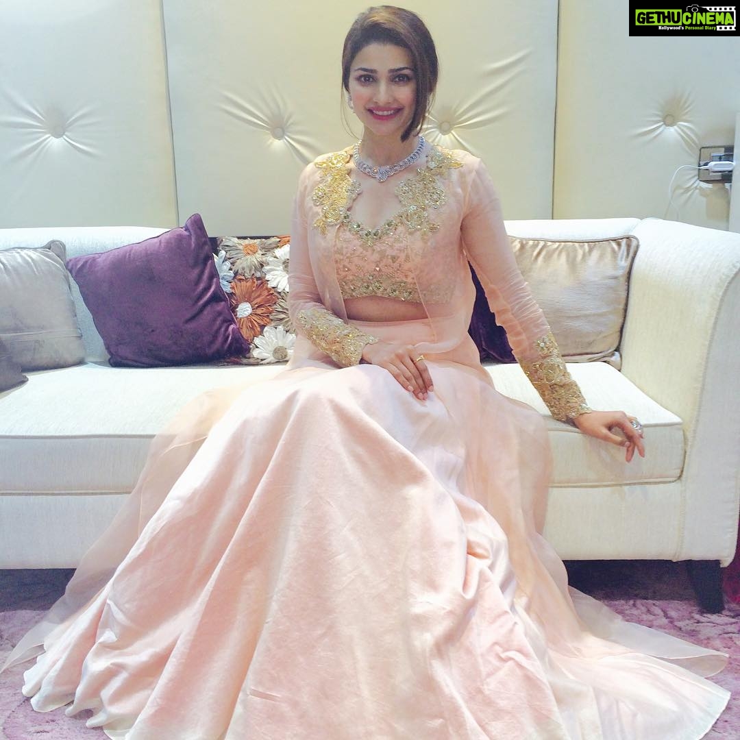 Prachi Deasi Instagram - #diamonds #adiamondisforever Thank you @shrutishethcouture for this gorgeous outfit 💖