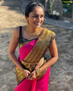 Pragathi Guruprasad Instagram - find me near the sundal 😋