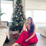Pragya Jaiswal Instagram - Merryyy Christmassss everyone 🎄🎅❤️