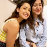 Pragya Jaiswal Instagram - Happiest birthday my sweetheart @pranjul1204 🎂🎉 Thank you for being the sweetest and the most wonderful sister anyone can have..You are a blessing and an inspiration at the same time..Thank you for showing how it’s done, I’m so proud of you..Love you to eternity ❤️❤️❤️