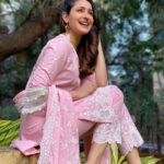 Pragya Jaiswal Instagram – 🌸🌸