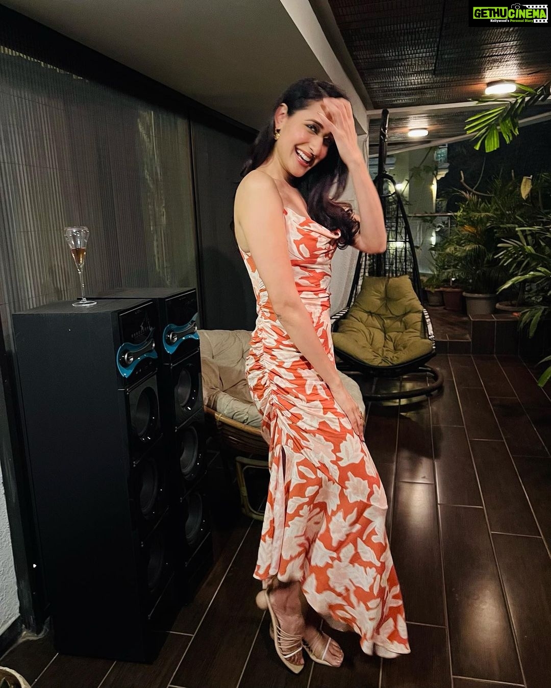 Pragya Jaiswal Instagram - Thank you so much everyone for ur wishes, warmth & love on my birthday πβ€οΈ It meant so much to me to be surrounded by the people I love the most - my family n closest friends..Thank you for making me feel incredibly special β¨π₯° P.S. - We all got ourselves tested before we met for our safety & the safety of our loved ones..And I encourage everyone to do the same πΈπ Outfit @summersomewhereshop Jewellery @outhousejewellery Footwear @thecaistore Styling @anshikaav