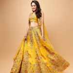 Pragya Jaiswal Instagram - It’s a yellow kinda day 🌻🌻 For the Success Meet event of #Akhanda in Vizag : Outfit @mrunalinirao Jewellery @amrapalijewels Stylist @neeraja.kona Asst Stylist @manogna_gollapudi Make up @makeupbymadhushreeganapathy Hair @rajesh_chinchili Photographer @kalyanyasaswi
