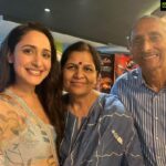 Pragya Jaiswal Instagram – No feeling better than watching ur film in a theatre (on the release day) with ur family next to u ❤️❤️ 
Thank you for the ROARING response to our film 💥💥
Can’t be more grateful 🥺🙏🏻❤️

#Akhanda 
#AkhandaFromToday