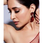 Pragya Jaiswal Instagram – No pressure, no diamonds 💎 

Outfit @rohitgandhirahulkhanna 
Earrings @houseofshikha
Stylist @neeraja.kona 
Asst Stylist @manogna_gollapudi 
Make up @makeupbymadhushreeganapathy 
Hair @rajesh_chinchili 
Photographer @venurasuri

#Akhanda
#Promotions 
#AkhandaOnDec2nd