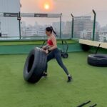 Pragya Jaiswal Instagram - Hustle for that muscle 💪🏻