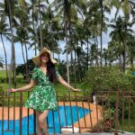 Pragya Jaiswal Instagram - Hakuna Matata 👒🌴💚