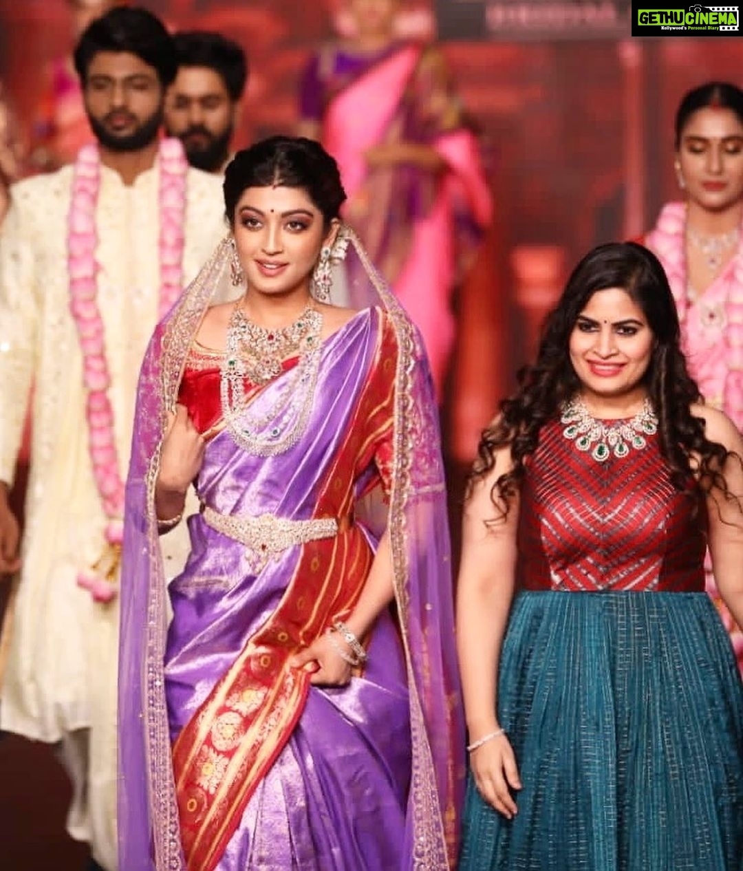 Pranitha Subhash Instagram - Was lovely being the showstopper for @deepthiganeshlabel at the madras bridal fashion week recently ❤️