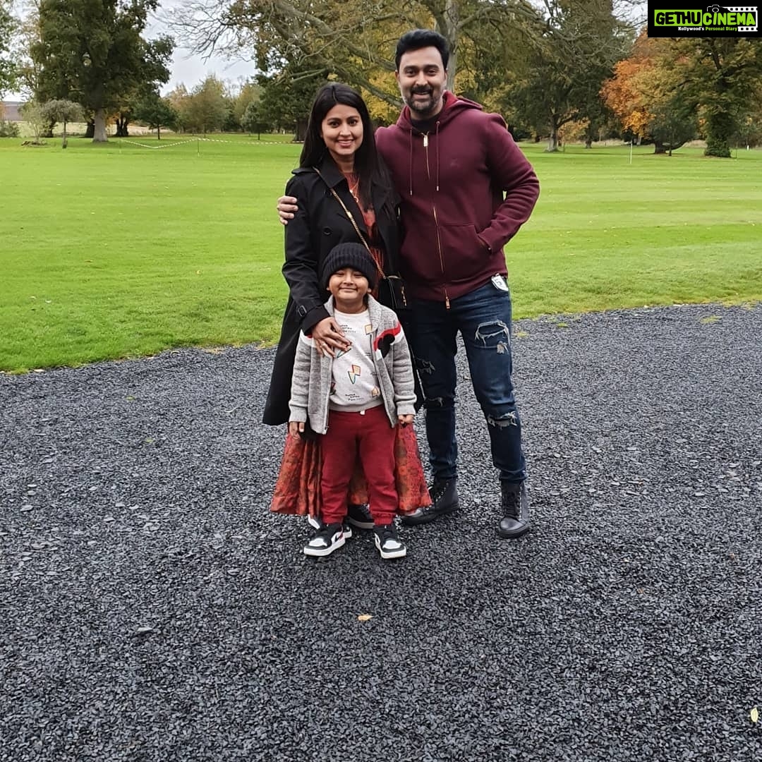 Prasanna Instagram - Can only be thankful to god. #lifeisbeautiful Roxburgh Castle
